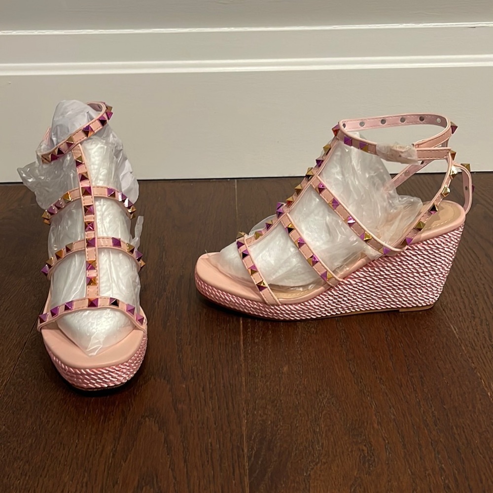 NWT Nature Breeze Women’s Pink Wedges Size 8.5